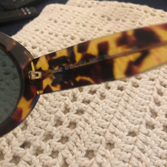 Authentic Vintage Gucci 2410 Sunglasses - Tortoise Shell - Picture 4 of 7